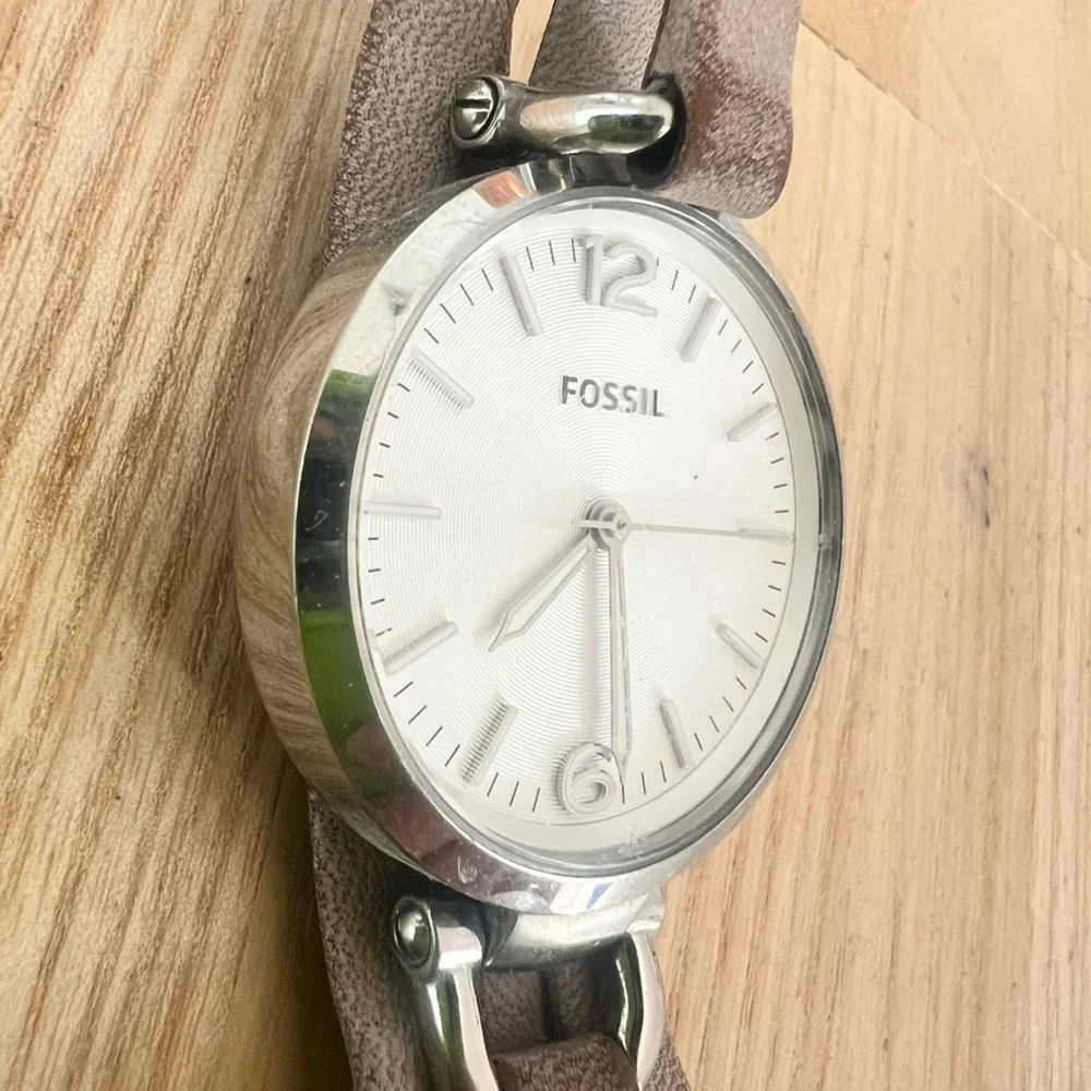 Fossil ladies triple strap brown leather bracelet watch NEW BATTERY